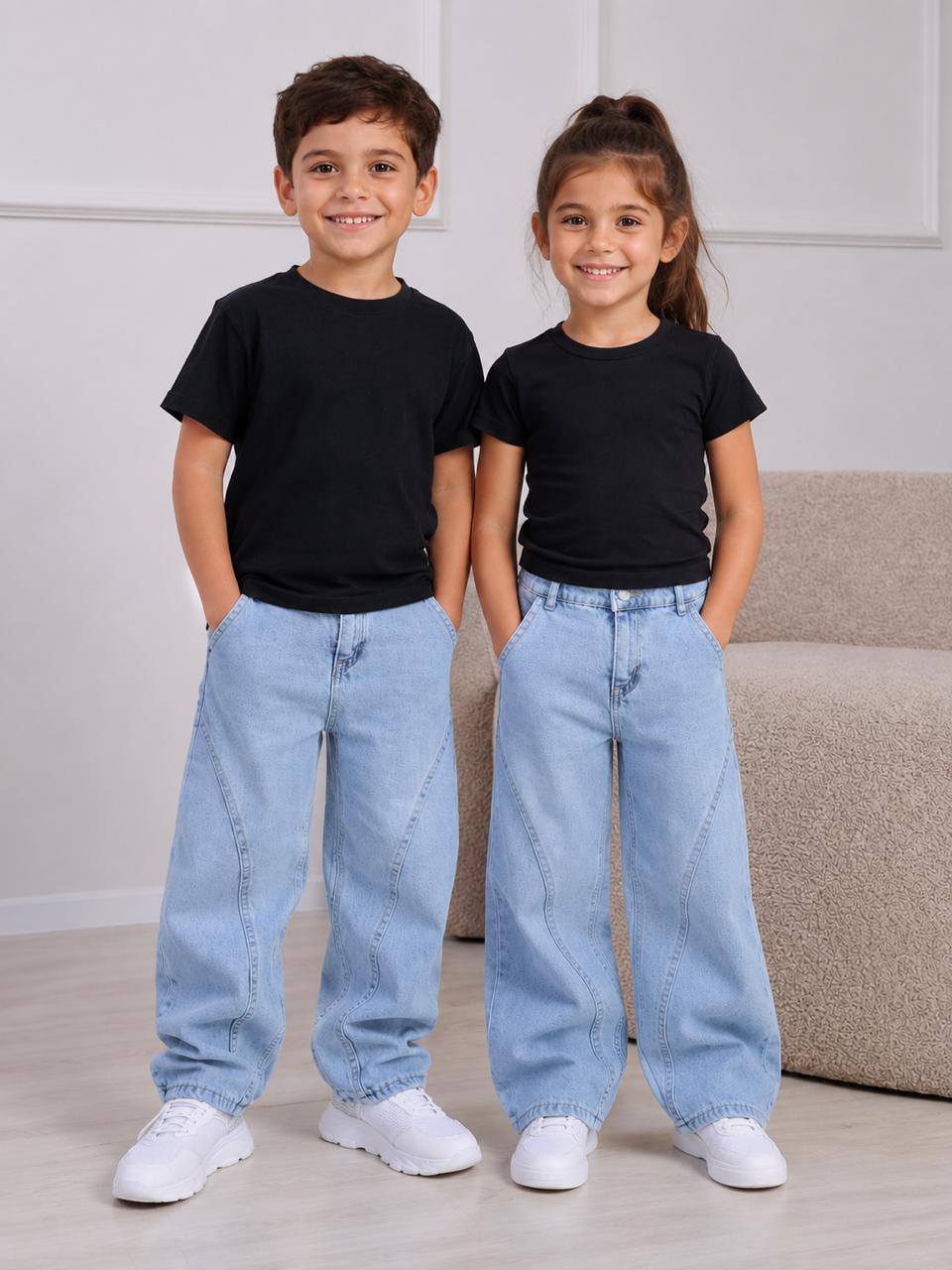 Wide-Leg Jeans